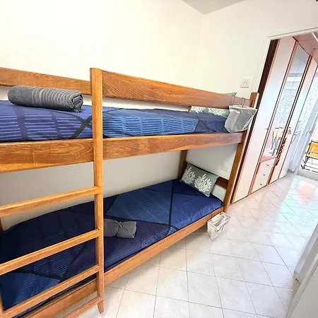 Appartement Lgm Confort Avec Terrasse&parking, à Pied