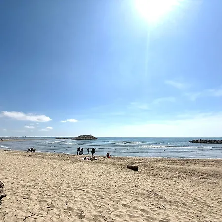 Lgm Confort Avec Terrasse & Parking, A Pied